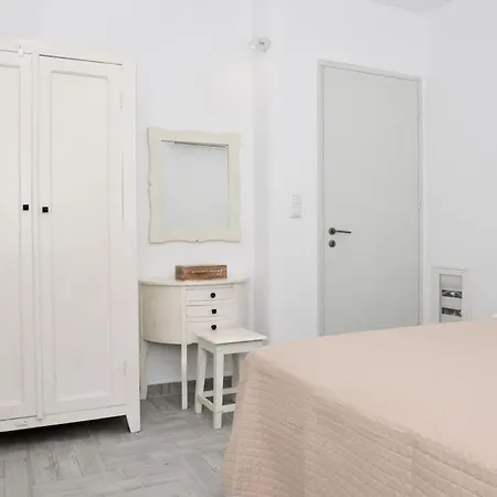 Areti Naxos